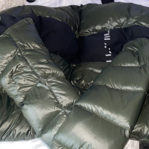 Unravel project oversized down jacket! Great for the winter weather!🔥🔥🔥🔥 - Picture 6 of 9